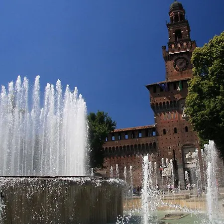Duomo Luxury House 9 Pax Villa Milan Room photo